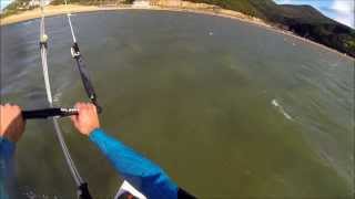 preview picture of video 'Alain kiteboarding (Laida Beach 31/12/2012)'