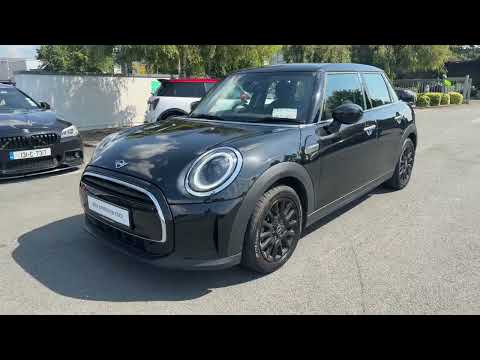Mini Cooper 5-Door Cooper Classic - Image 2