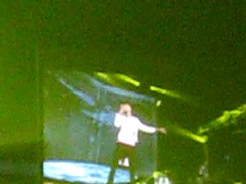 Rain - Mika live at sportpaleis (05/05/2010)