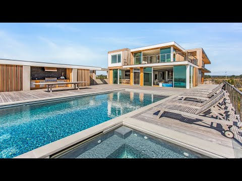 Immaculate 3-Level Oceanfront Masterpiece in Quogue, New York