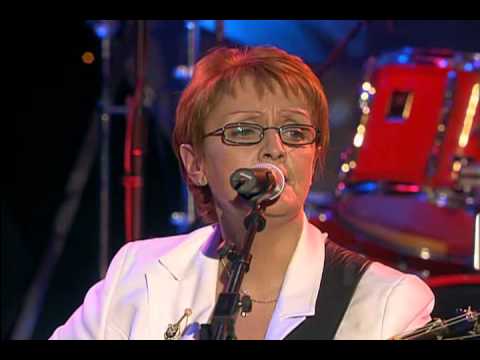 Isla Grant - Like leaves in the wind.wmv