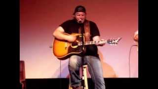 Bobby Pinson - She's A Hottie