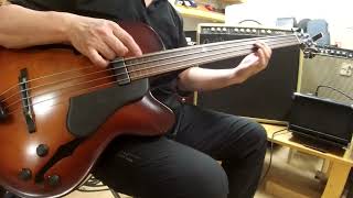 Video thumbnail for Landscape ARB-204/FL Archtop Fretless Bass / Piezo＋Magnetic by Heavy Gauge Guitars