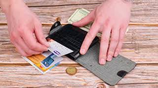 Стильное мужское портмоне в два сложения из натуральной фактурной кожи с тиснением под крокодила Canpellini 21572 черное