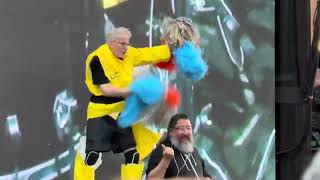 Devo - Mongoloid (live at Cruel World 5/17/25)