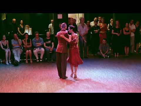 Michael Nadtochi und Paula Duarte bei Pan y Tango (2)
