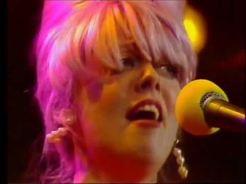 The B-52's - Dance this mess around (live 1983)
