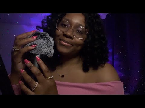 ASMR storytime & fluffy mic scratching (clicky whispers)