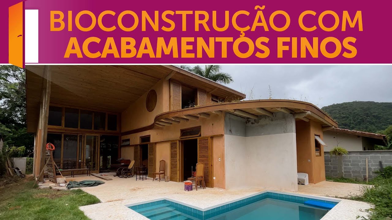 Casa de pau a pique em construção