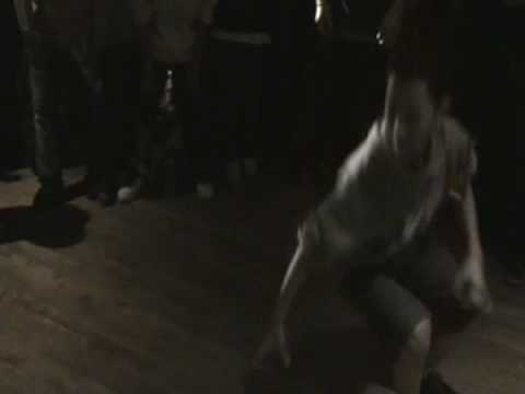 Rhythm Bandits (BBoy Mikey Fresh) Cypherin @ Reed College 8th Anniversary Foundation Battle