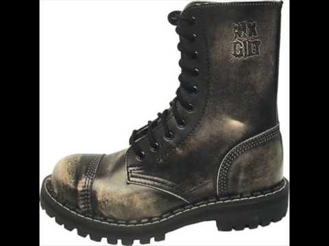 OI POLLOI - Let the Boots Do The Talking Ⓐ