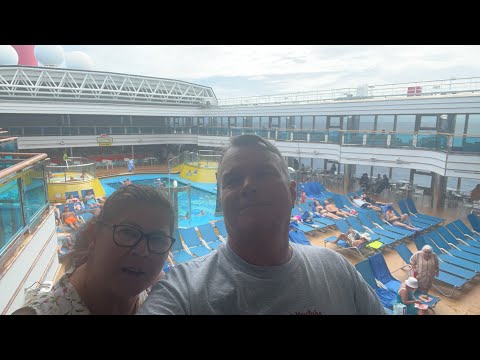 Live From the Carnival Luminosa, day 5, Still in the South Pacific￼