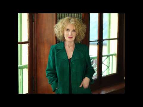 TALILA - Oyfn Veg Shteyt A Boym