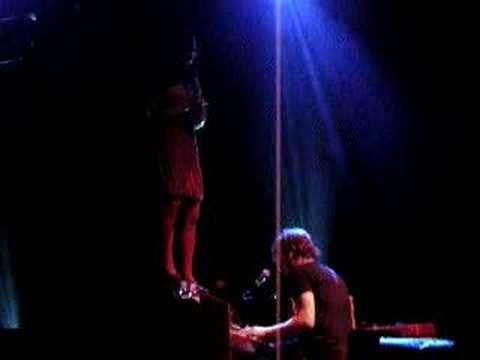 Feist - Lovers Spit - The Wiltern