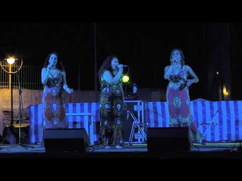 MusicAntiuM 2015 - 36 Cherries on a swingset: La Isla Bonita