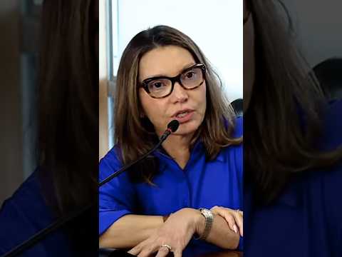 JANJA FAZ APELO PARA BANIR REDE SOCIAL DO BRASIL: "TIRAR ESSA REDE HORROROSA DO AR"
