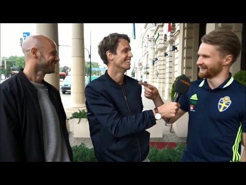 FK On Tour: Här får Une Larsson ett skrattanfall - TV4 Sport