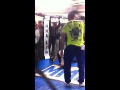 Anthony Dornan TKO round 2 (first round)