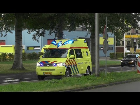 [Primeur] A1, 2x Silverline Ambulance 02 114 Leeuwarden in Leeuwarden