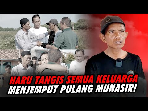 Everyone was moved, after being separated for dozens of years, they finally met.