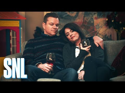 Matt Damon And Cecily Strong Reflect On What Christmas Is Like For Parents (2018)