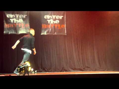 Enter The Battle Bboy Kaos vs Bboy Mo'Stef