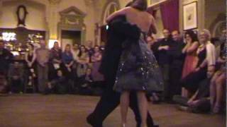 Aoniken Quiroga y Vanessa Fatauros "Sinsabor" Edgardo Donato