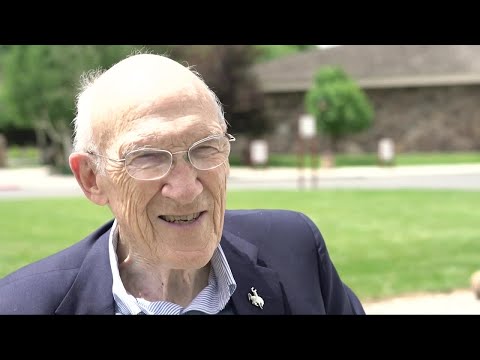 Former Wyoming Sen. Alan Simpson talks Russia, Putin