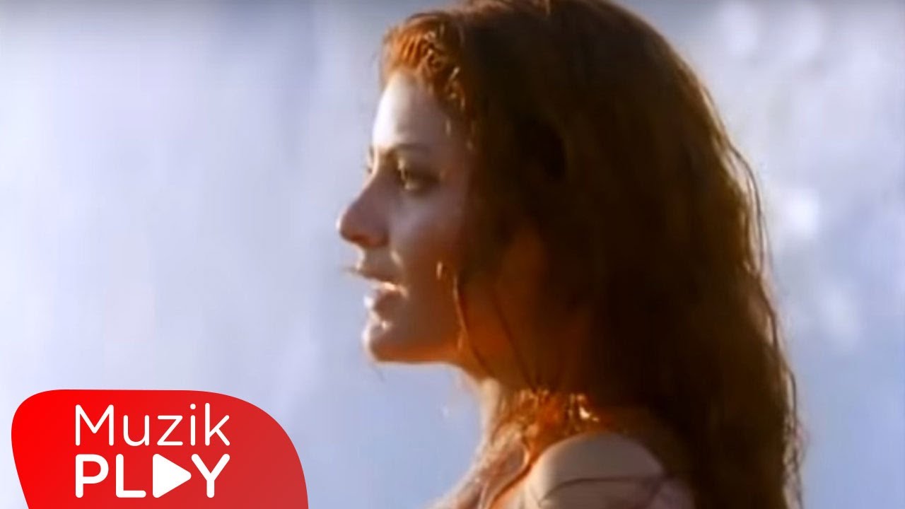 Göksel - Uzun Uzun Yollar (Official Video)