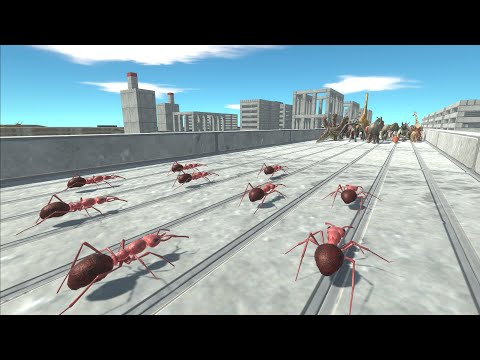Trying to escape from GIANT BULLDOG ANTS - Animal Revolt Battle Simulator