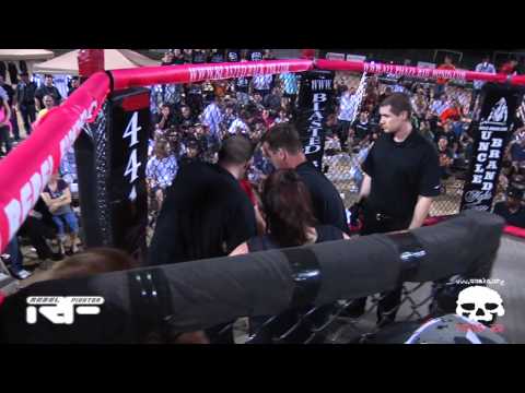 9 Bernard Collins vs Wesley Timmerman