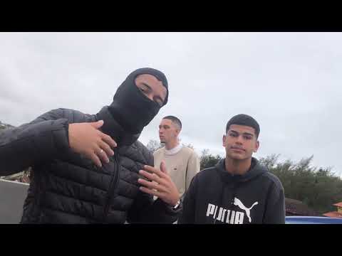 Dom MC “De Favela” part. Fleepo