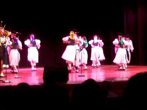 The Gymnik Folk Dance - Starosvetsky cardas
