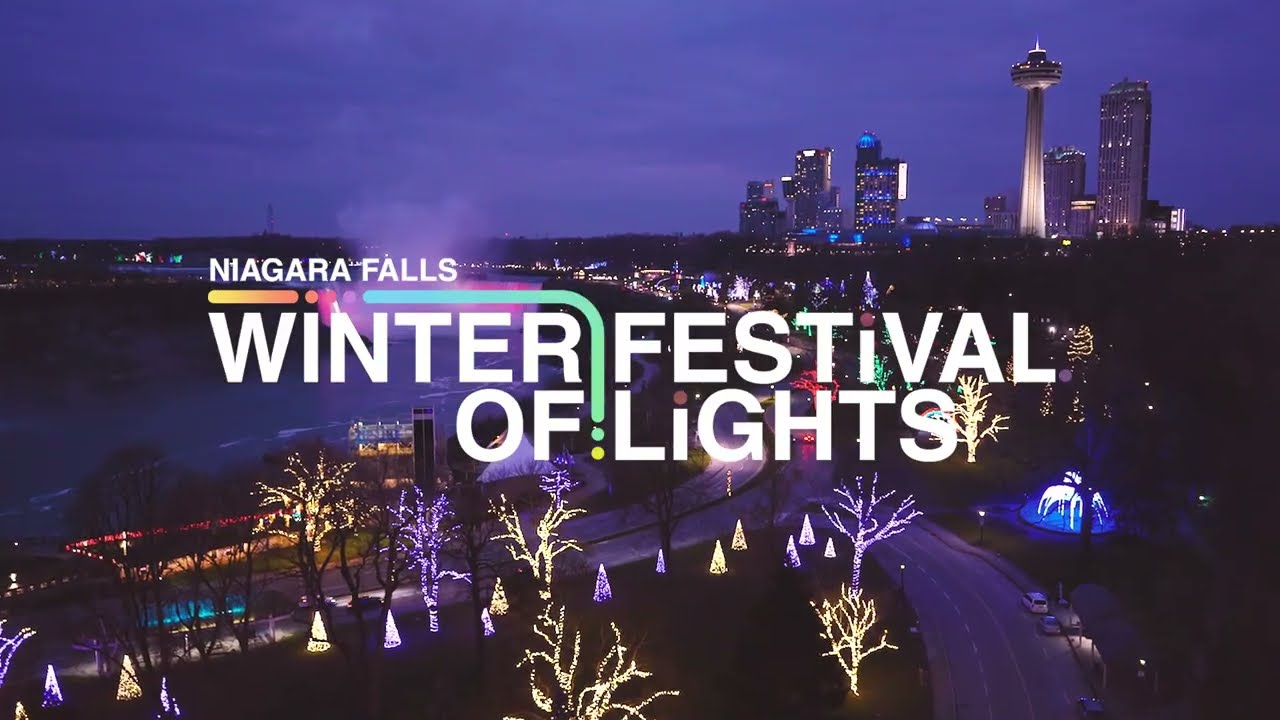 What time do the lights come on at Niagara Falls?
