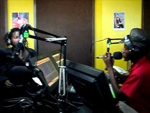 Mbusi Ghetto radio meets Tommy Moto hakuna Mbrrrrrrrrrrrrrrrrrrrrrrr