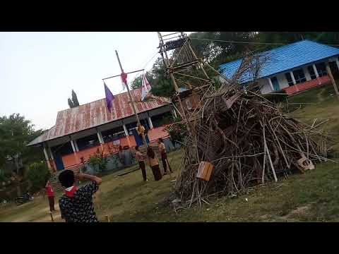 Penyelamatan bendera....di bumi perkemahan TOARI punya