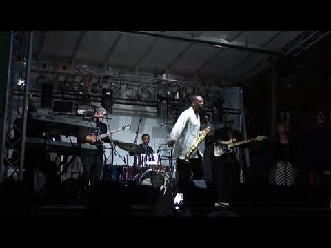 Mr. Majic-Tim Cunningham Group-Live at the Senior PGA Championship Concert --Opened for Will Downing