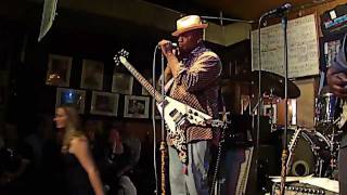 Toronzo Cannon & The Cannonball Express - Leavin' Mood - B.L.U.E.S. on Halsted  6/16/11