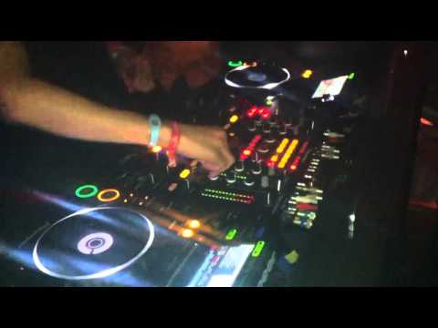 DJ TATTO - XCLUSIVE LOUNGE CLUB - SANTO DOMINGO - WHITE PAR