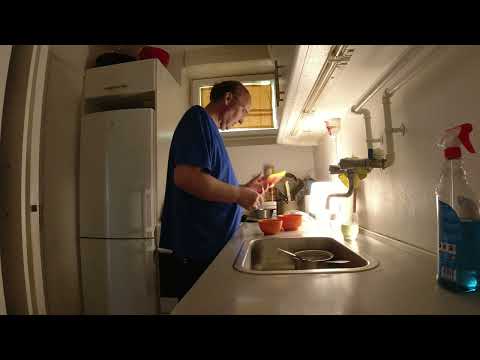 MongoTV_9721 - Del 1 - Spiser SKÅL CHIPS og SLIK Torsdag Eftermiddag