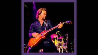 Lonesome, On&#39;ry and Mean : Travis Tritt