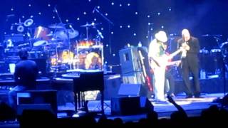 Santana 2010-10-10 Dijon [Fr] 09 Capri (Paolo Rustichelli) (start cut) 3.44 V09.MOV