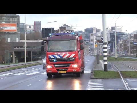 Reserve Tankautospuit 179233 Baan met spoed naar een woningbrand in Rotterdam Zuid