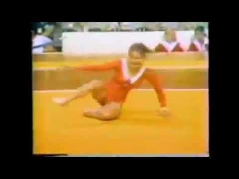 Ludmilla Tourischeva (URS) Floor AA 1976 Montreal (rare video)