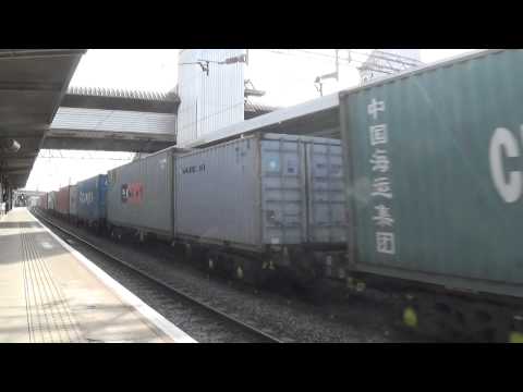 90041 Freightliner 4M81 Felixstowe to Crewe passing Bletchley 12 3 2015