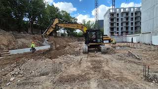 Pelle sur chenilles Caterpillar 319 D | Image 4 - Machineryline