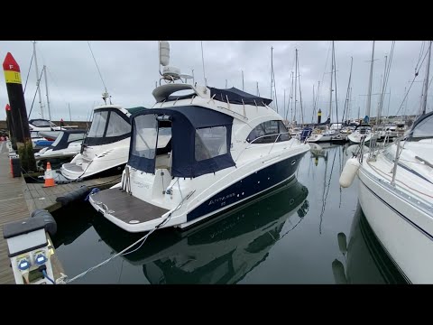 Beneteau Antares 30 Fly w/ Volvo Penta D6 370HP Shaft Drive Diesel — Review & Walkthrough