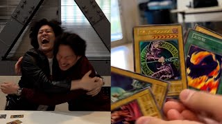 ヒンメルの死から○年 みたいな数え方 - 【奇跡】激レア初代ブラックマジシャン引き当てた【遊戯王Vol.1初期BOX】