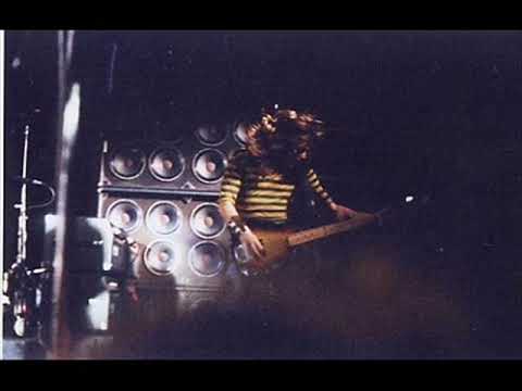 AC/DC LIVE - NEWCASTLE, ENGLAND [AUDIO CONCERT] JANUARY 25TH 1980 2ND VERSION (BETTER QUALITY)
