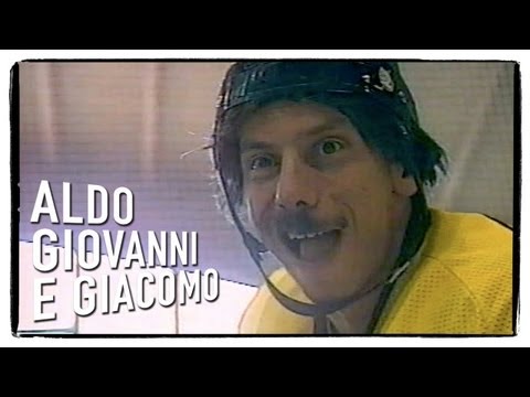 Ice Hockey - The Swiss of Aldo Giovanni and Giacomo